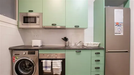 Rooms in Barcelona Eixample - photo 3