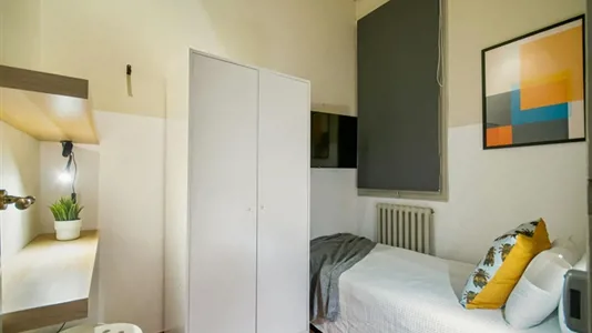 Rooms in Barcelona Gràcia - photo 2