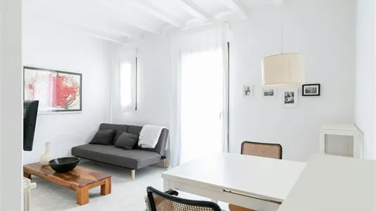 Apartments in Barcelona Ciutat Vella - photo 2