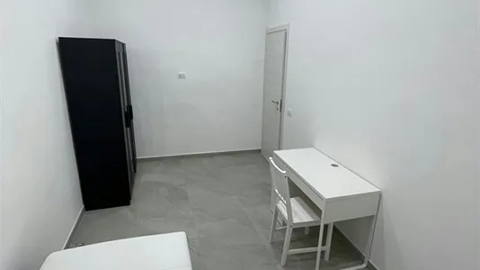Rooms in Napoli Municipalità 3 - photo 3