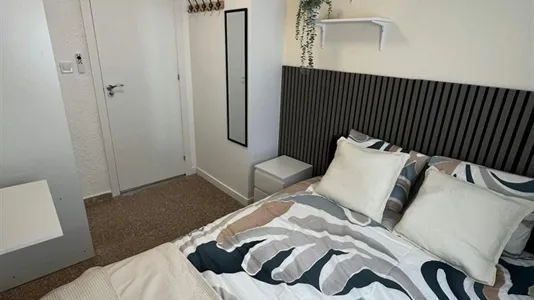 Rooms in Godelleta - photo 1