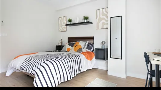 Rooms in Madrid Chamberí - photo 2