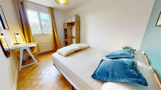 Rooms in Lyon - photo 2