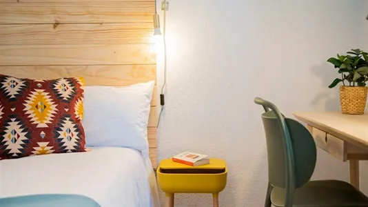 Rooms in Madrid Moncloa-Aravaca - photo 5