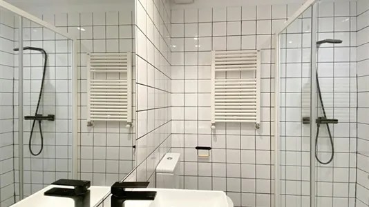 Rooms in Barcelona Eixample - photo 9