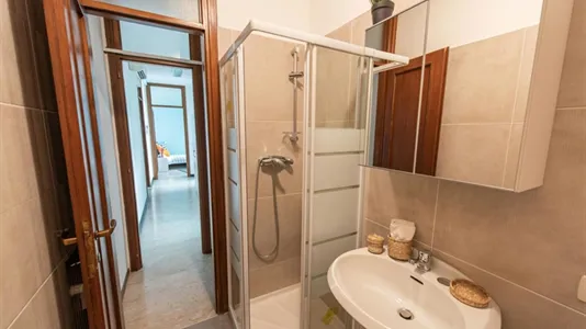 Rooms in Udine - photo 10