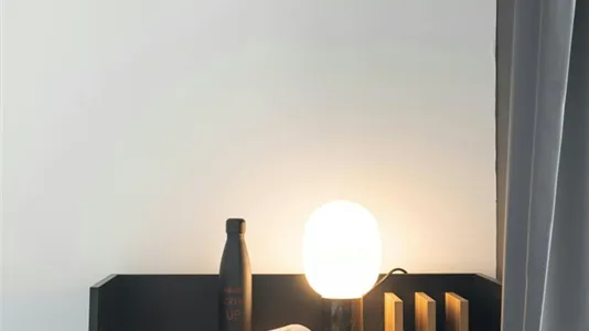 Rooms in Barcelona Ciutat Vella - photo 5