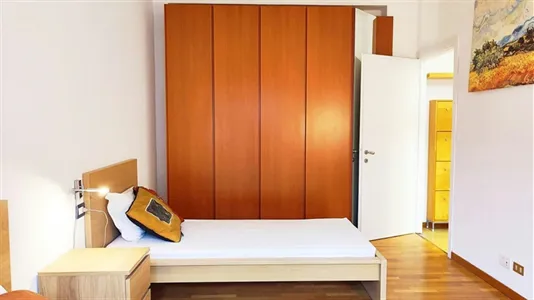 Apartments in Milano Zona 8 - Fiera, Gallaratese, Quarto Oggiaro - photo 3