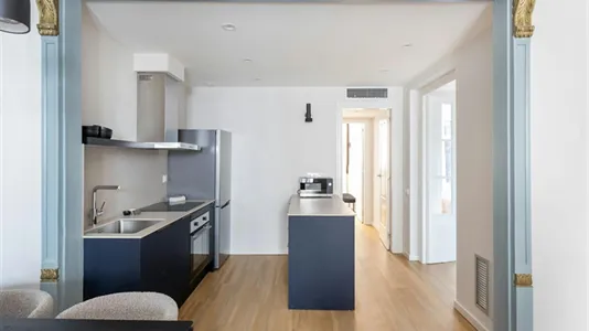 Apartments in Barcelona Ciutat Vella - photo 8