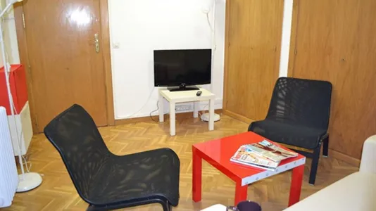 Rooms in Madrid Chamberí - photo 4