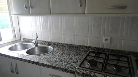 Rooms in Córdoba - photo 10