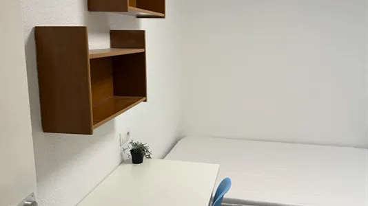 Rooms in Castellón de la Plana/Castelló de la Plana - photo 1