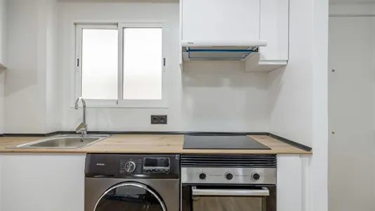 Rooms in el Camí de Vera - photo 10