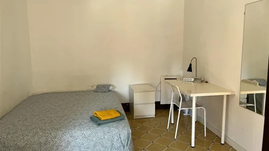 Rooms in Barcelona Ciutat Vella - photo 3
