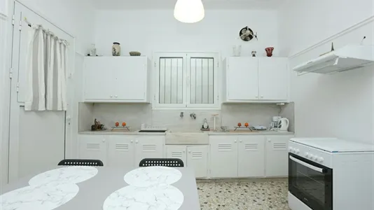 Rooms in Athens Akadimia Platonos - photo 9