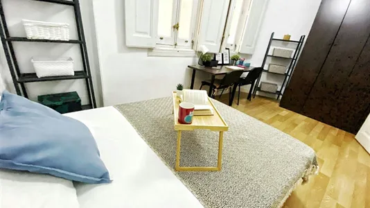 Rooms in Madrid Centro - photo 3