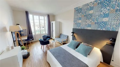 Room for rent in Boulogne-Billancourt, Île-de-France