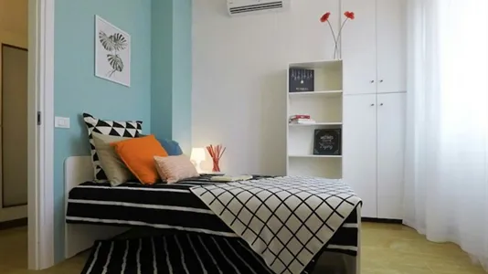Rooms in Brescia - photo 4