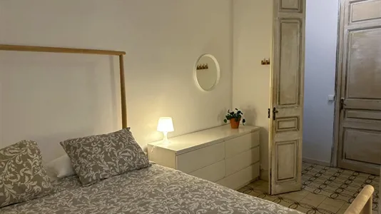 Rooms in Barcelona Eixample - photo 2