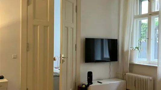 Rooms in Berlin Charlottenburg-Wilmersdorf - photo 2