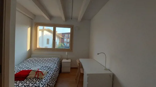 Rooms in Padua - photo 1