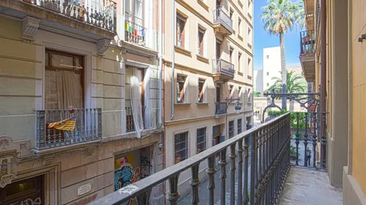 Apartments in Barcelona Ciutat Vella - photo 3