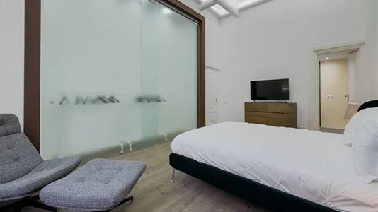 Apartments in Barcelona Eixample - photo 4