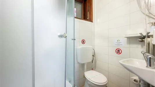 Rooms in Besnica - photo 8