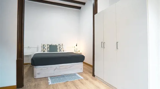 Rooms in Barcelona Ciutat Vella - photo 1