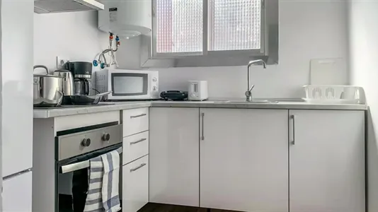 Rooms in Esplugues de Llobregat - photo 4