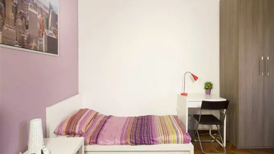 Rooms in Milano Zona 5 - Vigentino, Chiaravalle, Gratosoglio - photo 2