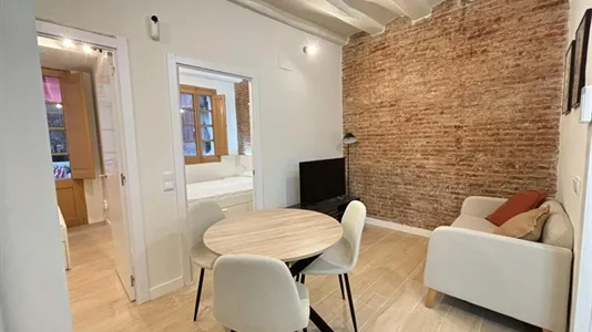 Apartments in Barcelona Ciutat Vella - photo 3