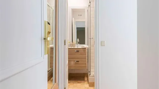 Rooms in Madrid Centro - photo 5