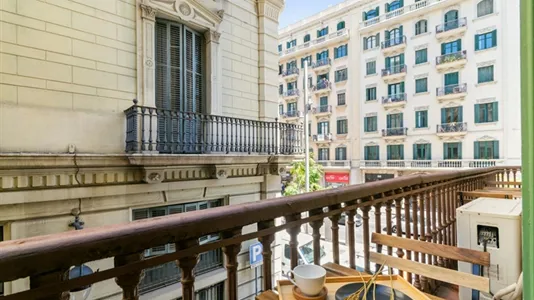 Rooms in Barcelona Ciutat Vella - photo 5