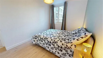 Room for rent in Grenoble, Auvergne-Rhône-Alpes