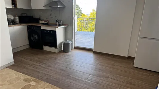 Rooms in Jaén - photo 9