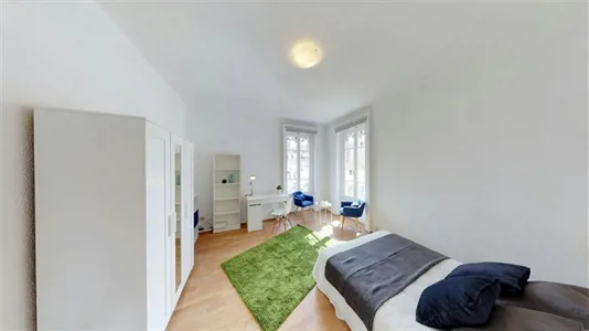 Rooms in Lyon - photo 2