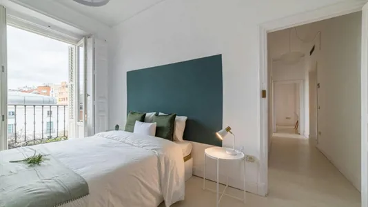 Rooms in Madrid Centro - photo 2