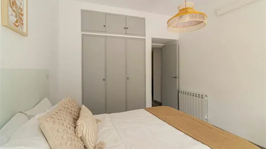 Rooms in Barcelona Eixample - photo 2