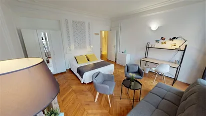 Room for rent in Paris 17ème arrondissement, Paris