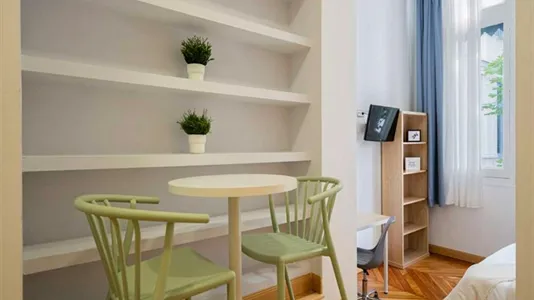Rooms in Madrid Centro - photo 5
