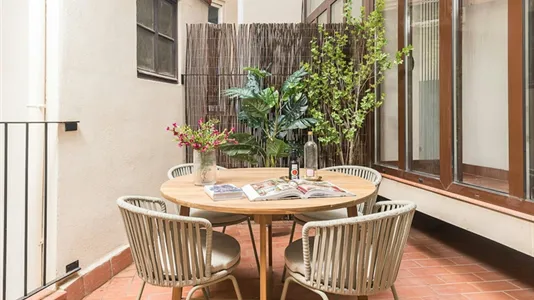 Apartments in Barcelona Eixample - photo 9