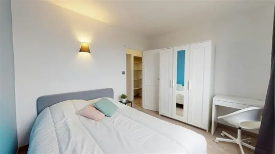 Rooms in Lyon - photo 2