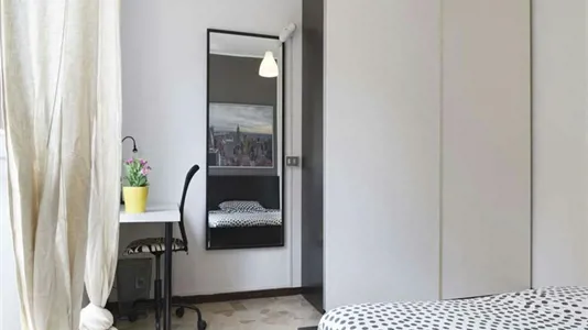 Rooms in Milano Zona 6 - Barona, Lorenteggio - photo 2