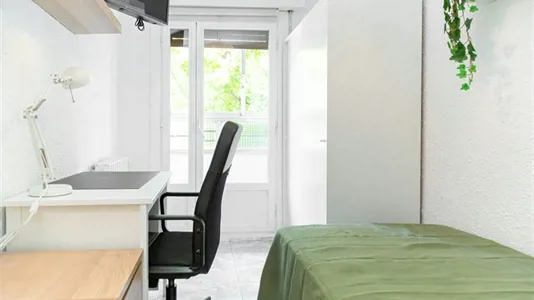 Rooms in Zaragoza - photo 2