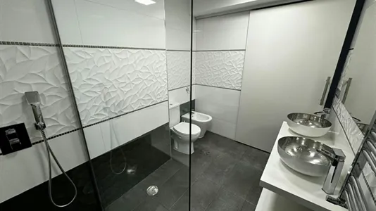 Rooms in Madrid Chamartín - photo 10