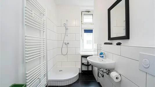 Rooms in Berlin Mitte - photo 10