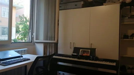 Rooms in Roma Municipio II – Parioli/Nomentano - photo 10