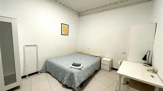 Rooms in Barcelona Ciutat Vella - photo 4