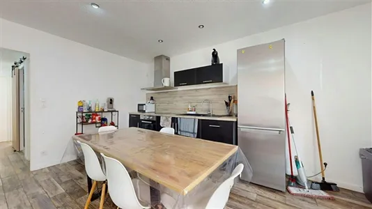 Rooms in Nîmes - photo 7